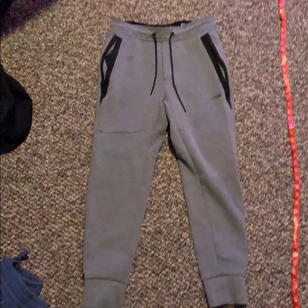 Grey American Eagle Pants